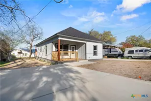 214 Spindletop St, Gatesville, TX 76528 - Photo 1