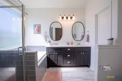 418 Brushy Creek, Victoria, TX 77904 - Photo 11