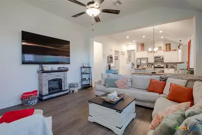 418 Brushy Creek, Victoria, TX 77904 - Photo 9