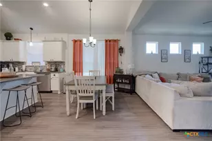 418 Brushy Creek, Victoria, TX 77904 - Photo 7