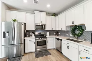 2024 Cowan Dr, New Braunfels, TX 78132 - Photo 15