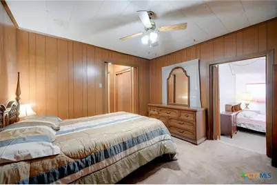 1631 E Fannin Street, Luling, TX 78648 - Photo 17