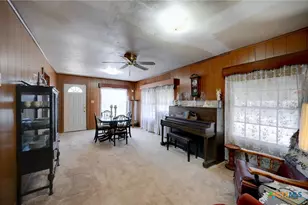 1631 E Fannin St, Luling, TX 78648 - Photo 3