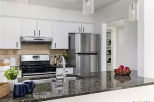 7920 Rockwood Ln, Austin, TX 78757 - Photo 5