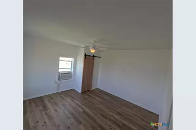 7296 Fm 234, El Toro, TX 77957 - Photo 11