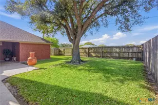 306 Cherrystone Cir, Victoria, TX 77904 - Photo 37