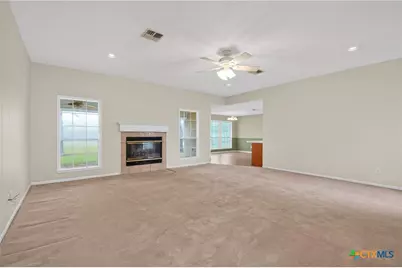 603 Oakway Street, Victoria, TX 77905 - Photo 5