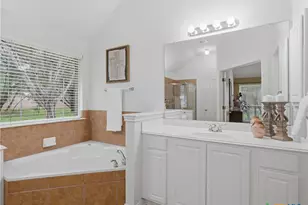 29 Horseshoe Trail, New Braunfels, TX 78132 - Photo 17