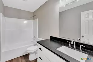 112 Missy Ln, Victoria, TX 77901 - Photo 15