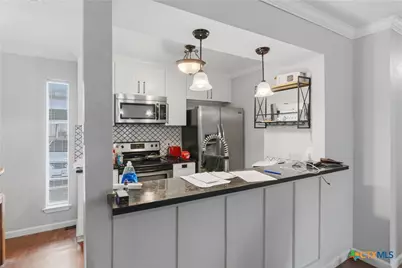 1051 Country Club Drive #21, Seguin, TX 78155 - Photo 9