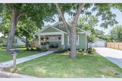 410 N Avenue D, Shiner, TX 77984 - Photo 7