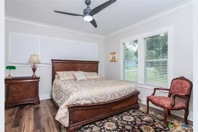 410 N Avenue D, Shiner, TX 77984 - Photo 21