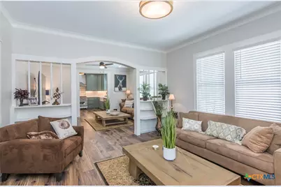 410 N Avenue D, Shiner, TX 77984 - Photo 9