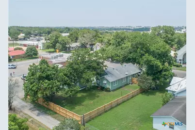 410 N Avenue D, Shiner, TX 77984 - Photo 39