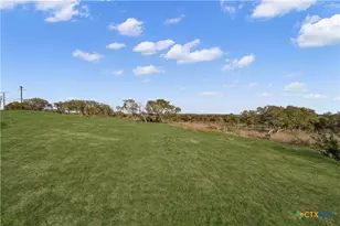 205 Co Rd 2727, Mico, TX 78056 - Photo 17