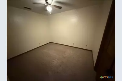 608 King Arthur Street, Victoria, TX 77904 - Photo 7