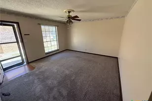 608 King Arthur St, Victoria, TX 77904 - Photo 11