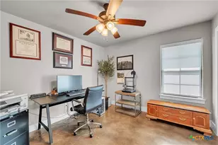 8219 Collins Creek Dr, Salado, TX 76571 - Photo 3