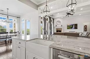 1058 Provence Pl, New Braunfels, TX 78132 - Photo 9