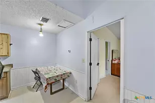 502 E Heard St, Ganado, TX 77962 - Photo 9