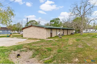 502 E Heard Street, Ganado, TX 77962 - Photo 3