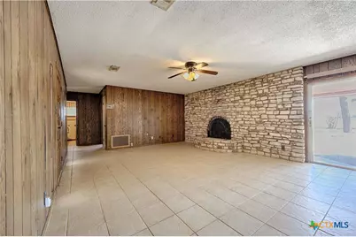 395 State Highway 304, Gonzales, TX 78629 - Photo 5