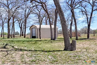 395 State Highway 304, Gonzales, TX 78629 - Photo 27