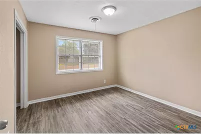 2512 E Airline Road, Victoria, TX 77901 - Photo 15