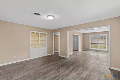 2512 E Airline Road, Victoria, TX 77901 - Photo 7