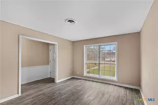 2512 E Airline Rd, Victoria, TX 77901 - Photo 5