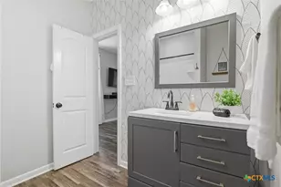 230 Thompson Pl, San Antonio, TX 78225 - Photo 31