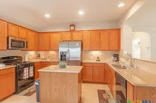 130 Mystic Hollow, Buda, TX 78610 - Photo 5