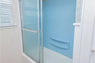 1903 E North St, Victoria, TX 77901 - Photo 5