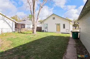 1903 E North St, Victoria, TX 77901 - Photo 15