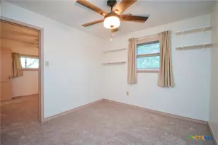 605 State Hwy 172, Ganado, TX 77962 - Photo 13