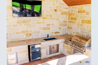 1980 County Road 361, La Vernia, TX 78121 - Photo 17