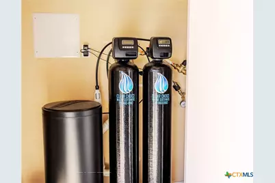 1980 County Road 361, La Vernia, TX 78121 - Photo 37