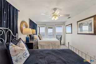 382 Kings Crown, Canyon Lake, TX 78133 - Photo 19