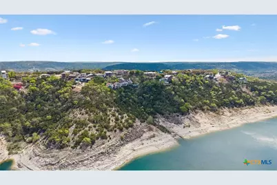 382 Kings Crown, Canyon Lake, TX 78133 - Photo 3