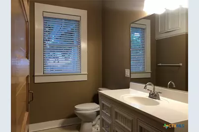 414 W San Antonio Street, San Marcos, TX 78666 - Photo 11