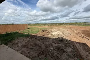 424 Honeydew Wy, Seguin, TX 78155 - Photo 13