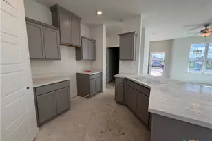 412 Honeydew Wy, Seguin, TX 78155 - Photo 7