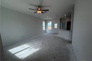 412 Honeydew Wy, Seguin, TX 78155 - Photo 5
