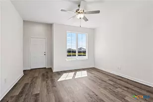 412 Honeydew Wy, Seguin, TX 78155 - Photo 7