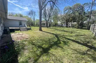 1324 N 60th St, Waco, TX 76710 - Photo 9