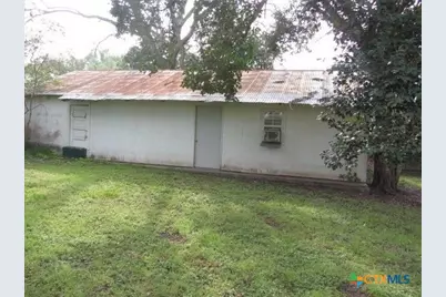 227 W End Street, Goliad, TX 77963 - Photo 3