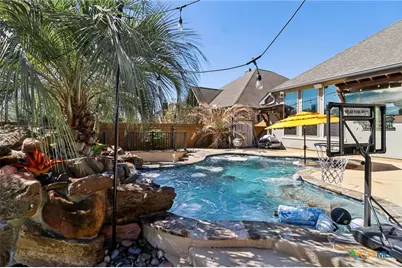 988 Carriage Loop, New Braunfels, TX 78132 - Photo 37