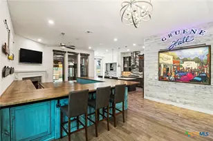 988 Carriage Loop, New Braunfels, TX 78132 - Photo 9