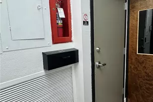 103 W Walnut St, Seguin, TX 78155 - Photo 15