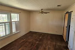 4821 FM467, Seguin, TX 78155 - Photo 35